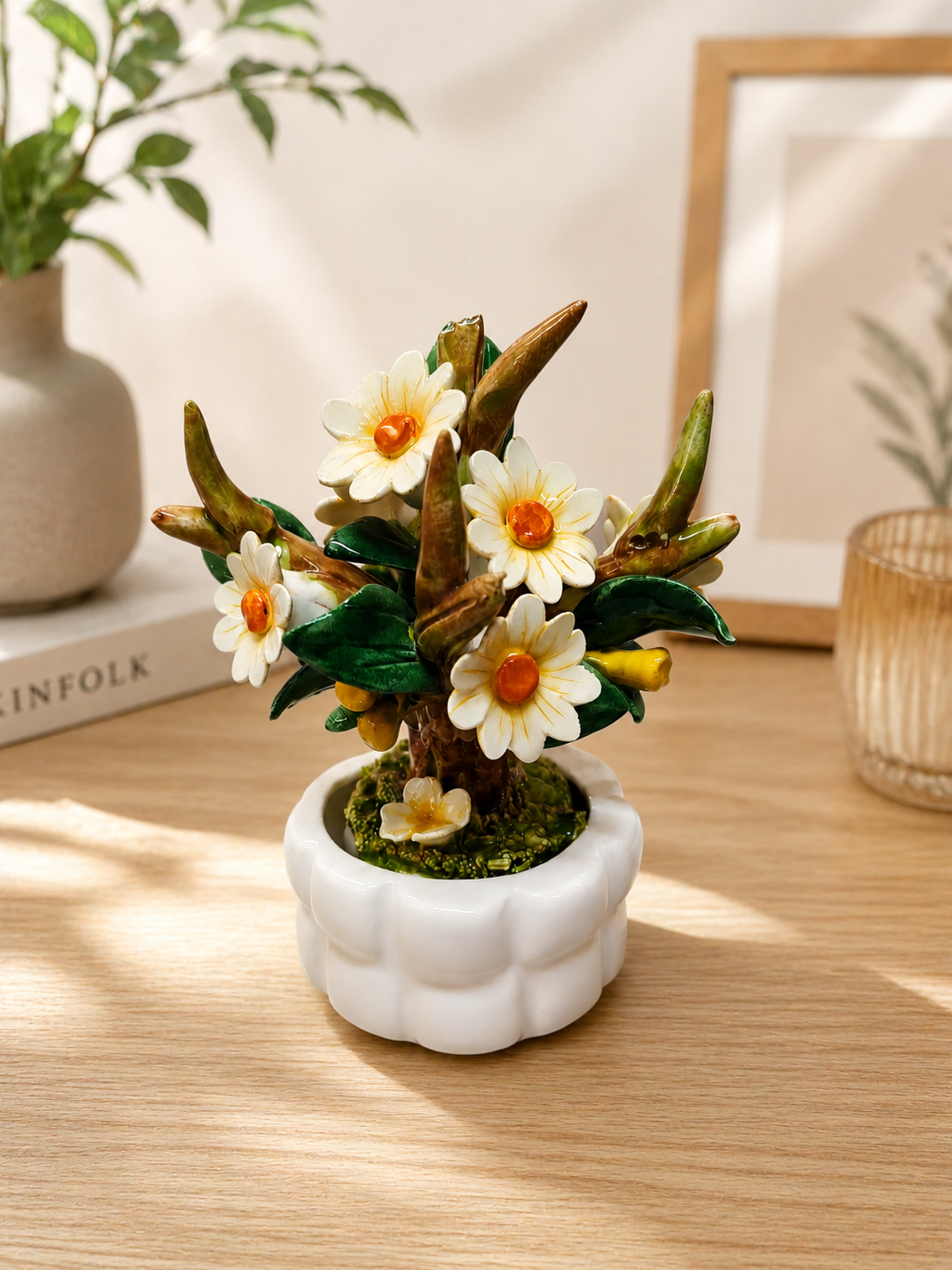 Albero in Ceramica con Margherite e Vaso Bianco – Soprammobile Artigianale Decorativo