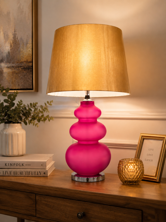 Lampada da Tavolo Fucsia in Vetro Satinato con Paralume Oro – Design Moderno per Soggiorno e Camera